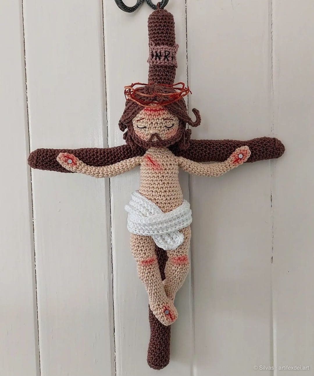 Kukičani Isus na križu